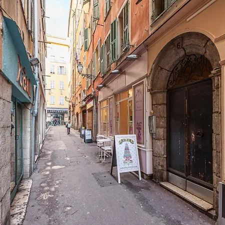Charming Close To Vieux With Wifi *